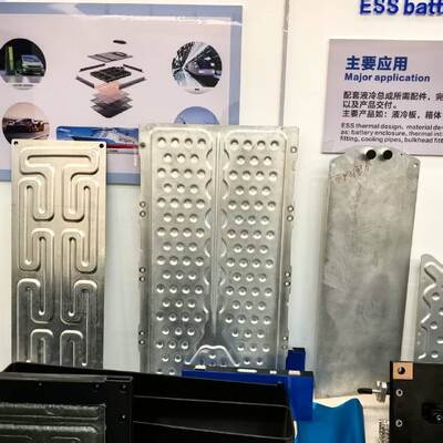 গুণমান Aluminum Liquid Cooling Plate 3003 Vacuum Brazed for Containerized BESS Energy Storage Systems কারখানা